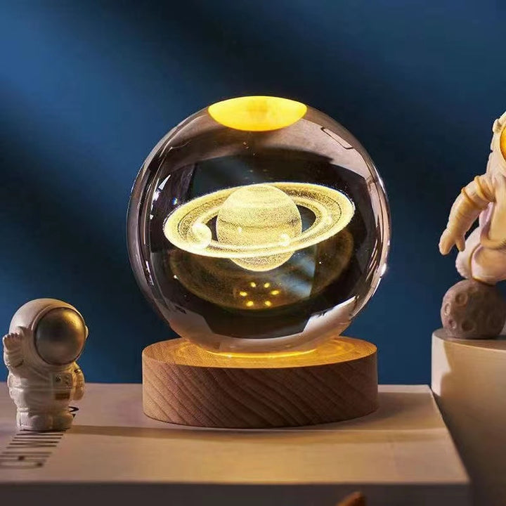 Kryształowa kula 3D z grawerem Układu Słonecznego – lampka nocna