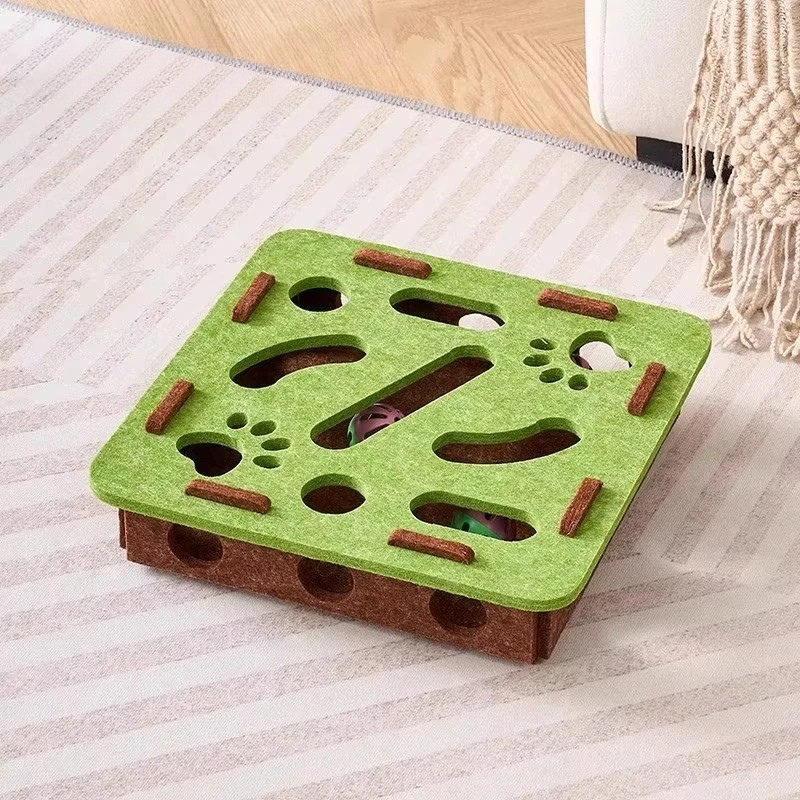 Interaktywny Puzzel dla Kota z Filcu