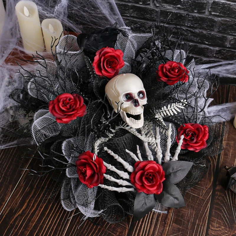 Wieniec na Drzwi Halloween z Czerwonymi Różami i Czaszką