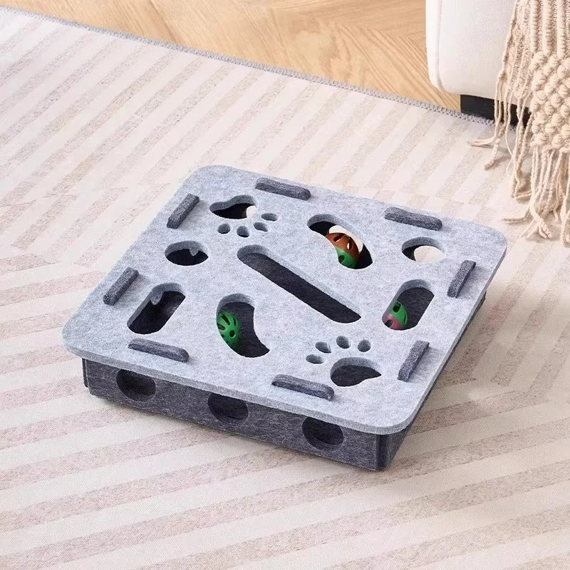 Interaktywny Puzzel dla Kota z Filcu