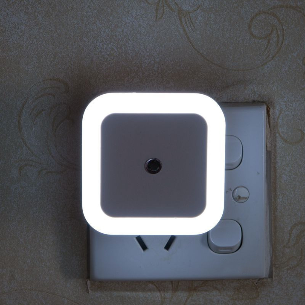 Wtyczka Detektor Ruchu Inteligentna Gniazdko Nocna Lampa
