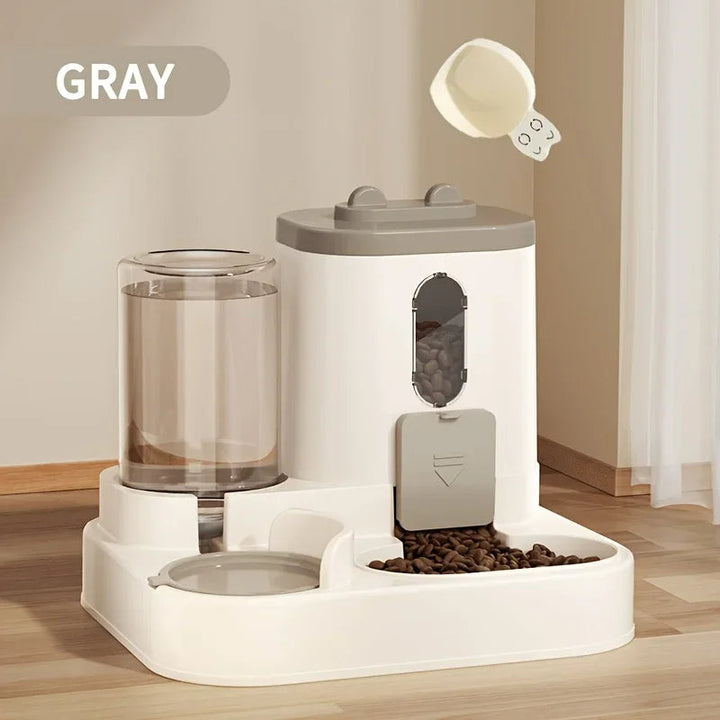 Karma dla psów i kotów 2 w 1 z dozownikiem wody