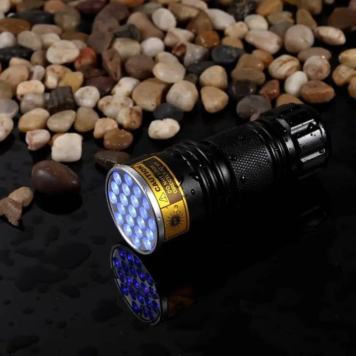 Mocna kieszonkowa lampa UV LED 21