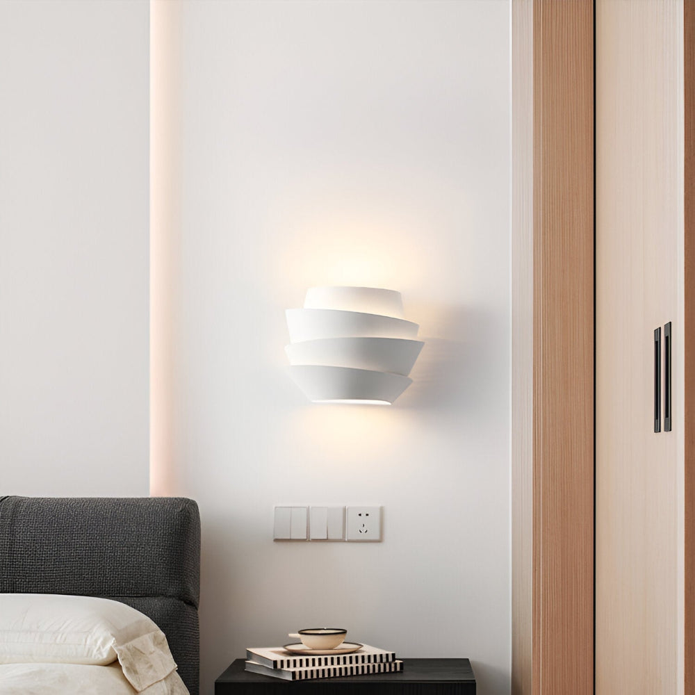 Nowoczesna skandynawska lampa ścienna z podwójnym punktem świetlnym