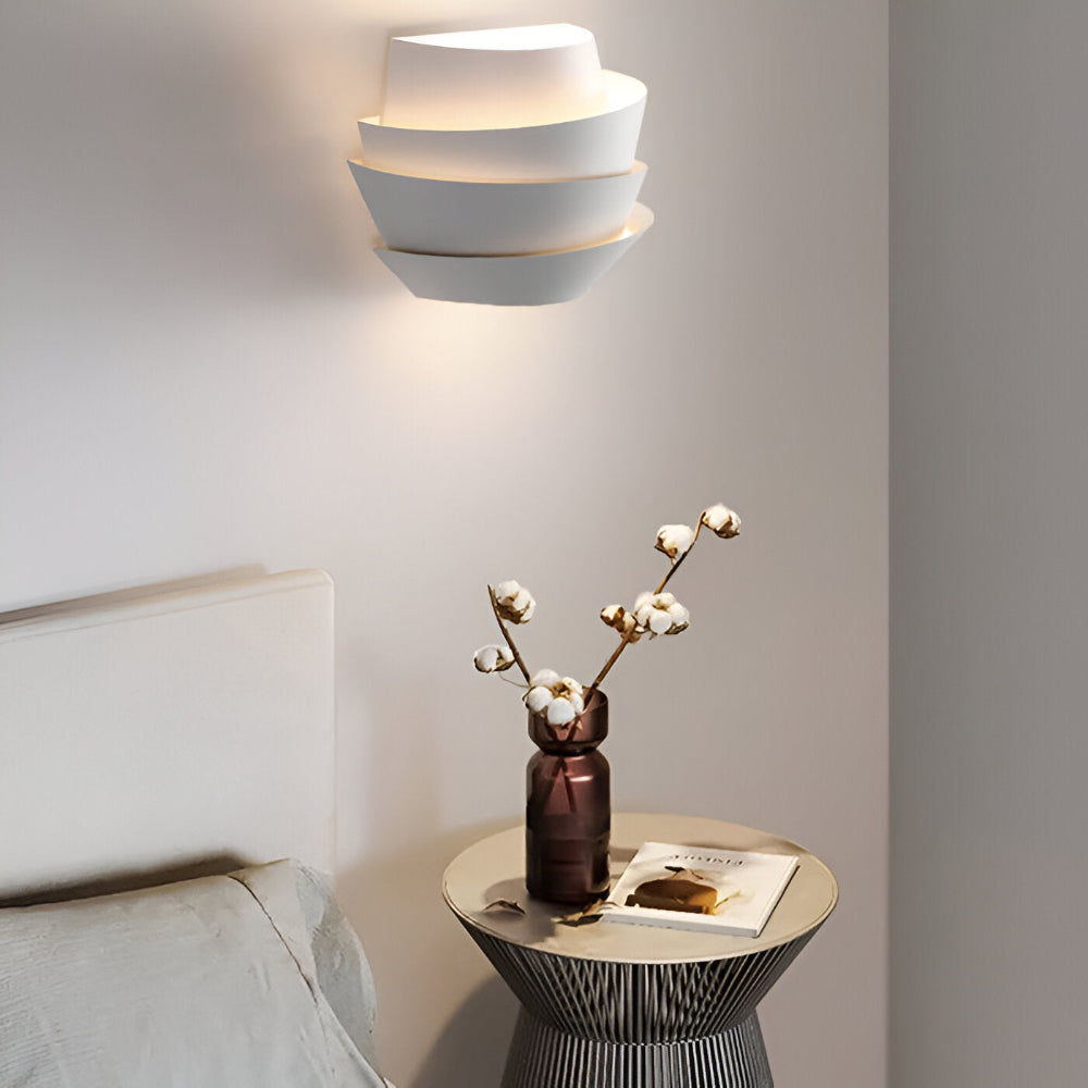 Nowoczesna skandynawska lampa ścienna z podwójnym punktem świetlnym