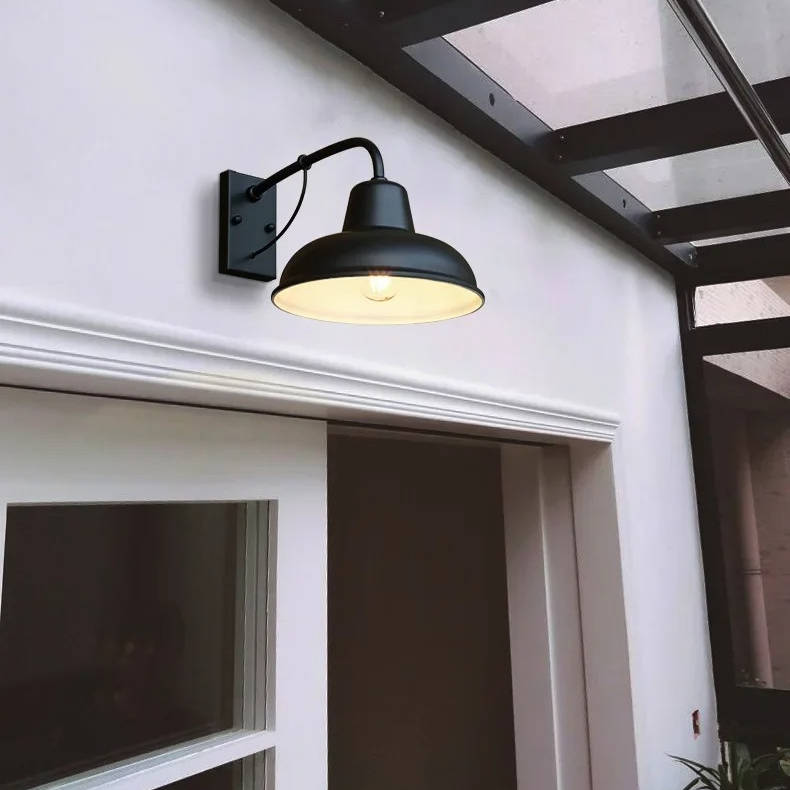 Antyczna Lampa Stodołowa w Stylu Vintage