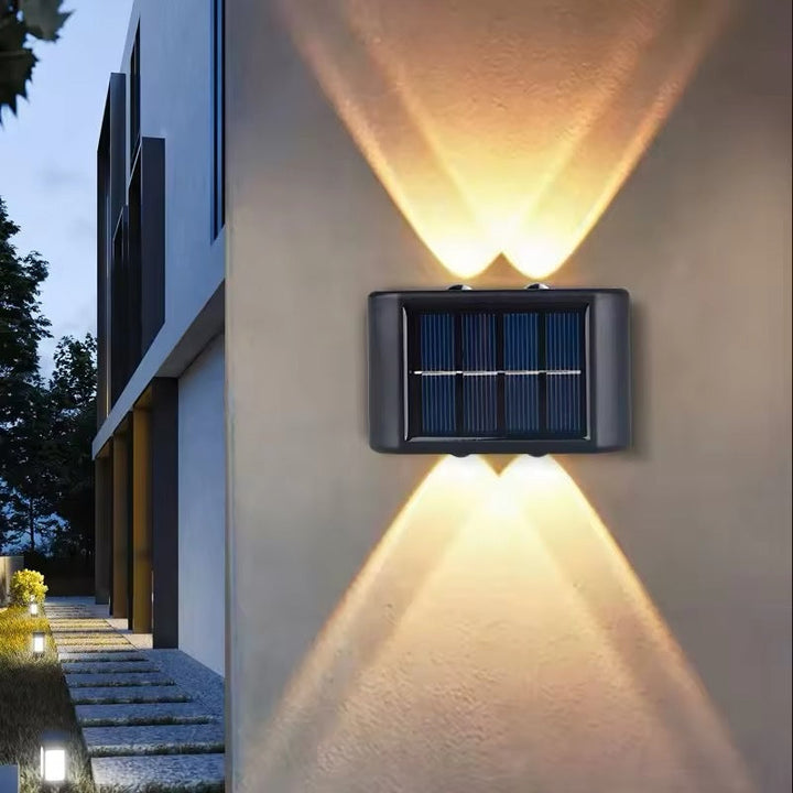 Energooszczędna lampa ścienna LED na zewnątrz zasilana energią słoneczną