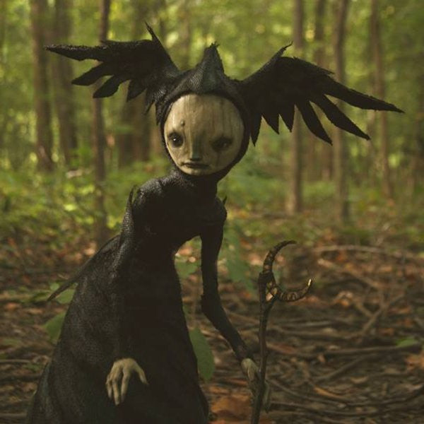 Ciemna i Dziwna Sztuka – Straszne Rzeźby Czarownic (Dekoracja na Halloween)