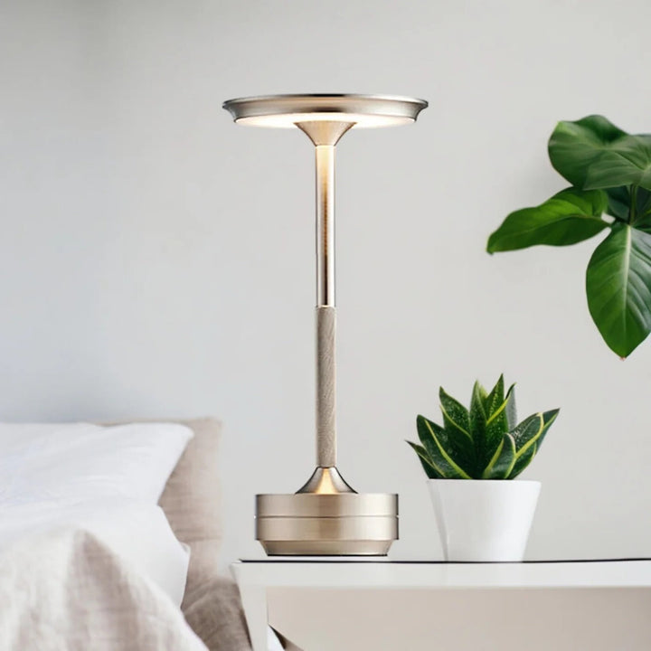 Bezprzewodowa Lampa Stołowa z Dotykowym Sterowaniem i Nowoczesnym Designem Nordyckim
