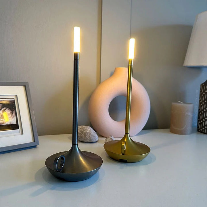 Lampa świecowa bezprzewodowa z aluminium w stylu vintage