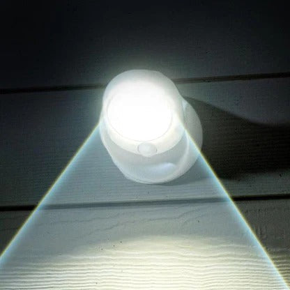 Lampa LED z czujnikiem ruchu