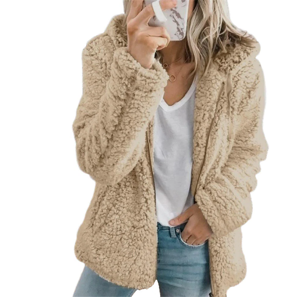 Elegancki Płaszcz Teddy z Futra: Miękki Płaszcz Fleece z Kieszeniami i Zipperem