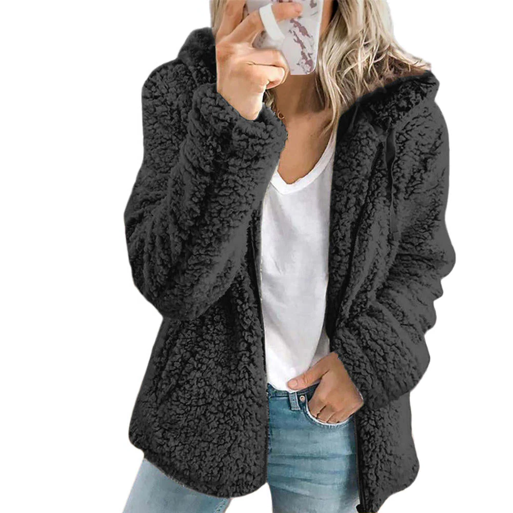 Elegancki Płaszcz Teddy z Futra: Miękki Płaszcz Fleece z Kieszeniami i Zipperem