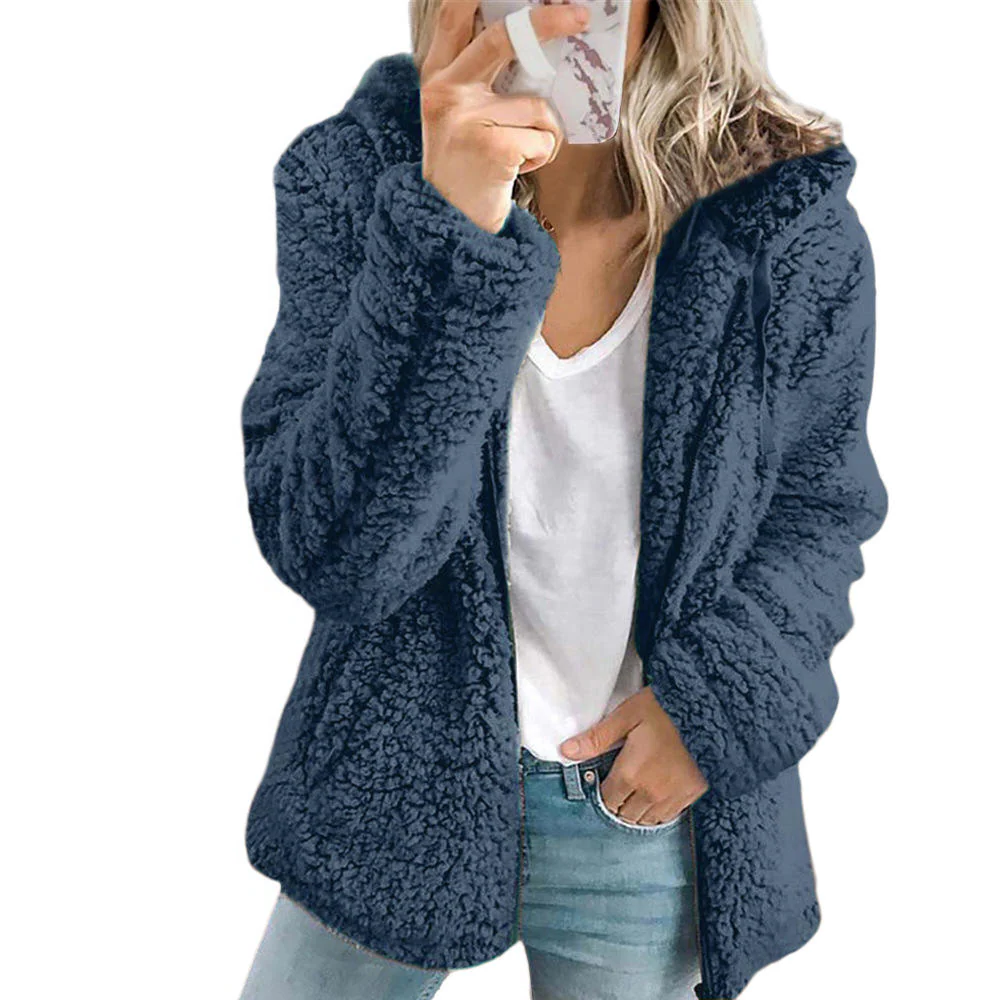 Elegancki Płaszcz Teddy z Futra: Miękki Płaszcz Fleece z Kieszeniami i Zipperem