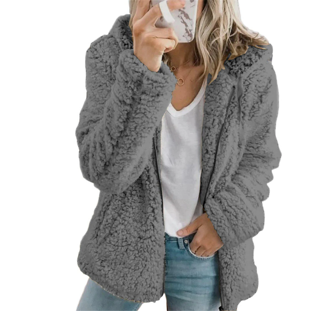 Elegancki Płaszcz Teddy z Futra: Miękki Płaszcz Fleece z Kieszeniami i Zipperem