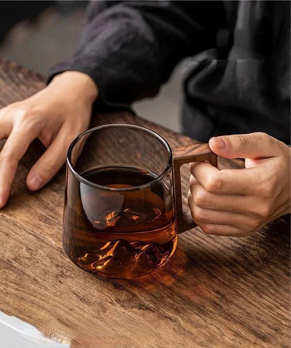 Elegancka Szklanka z Uchem