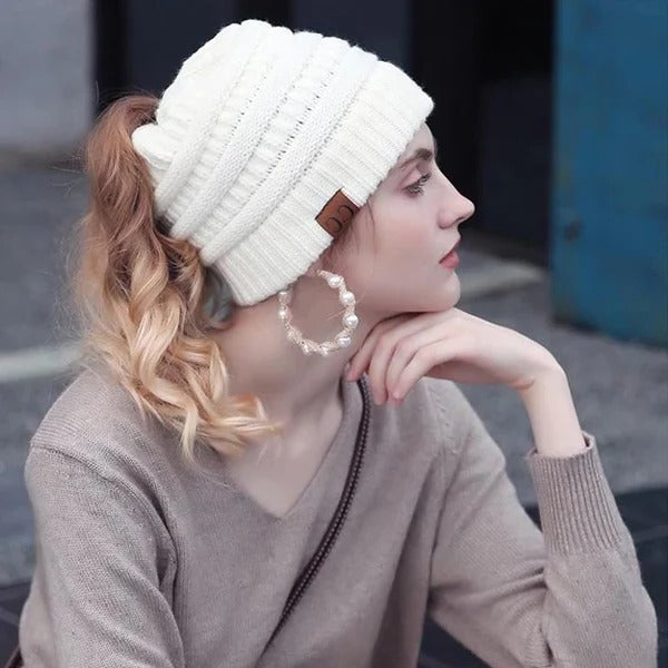 Czapka z kucykiem Messy Bun dla kobiet, solidna, prążkowana