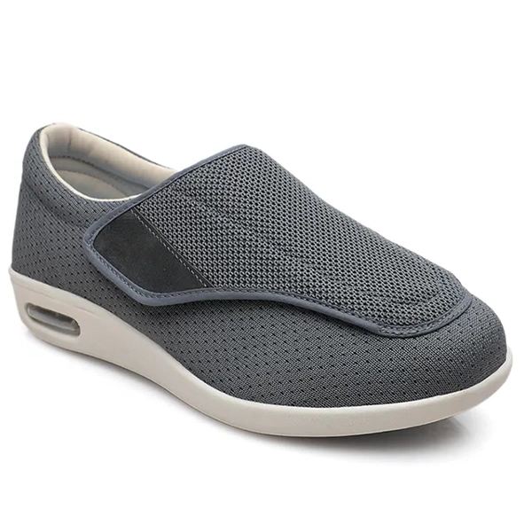 Szerokie buty diabetologiczne dla spuchniętych stóp