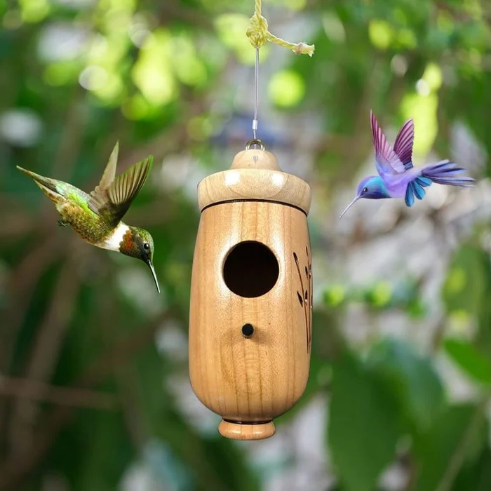 Drewniany Domek dla Kolibrów - Prezent dla Miłośników Natury