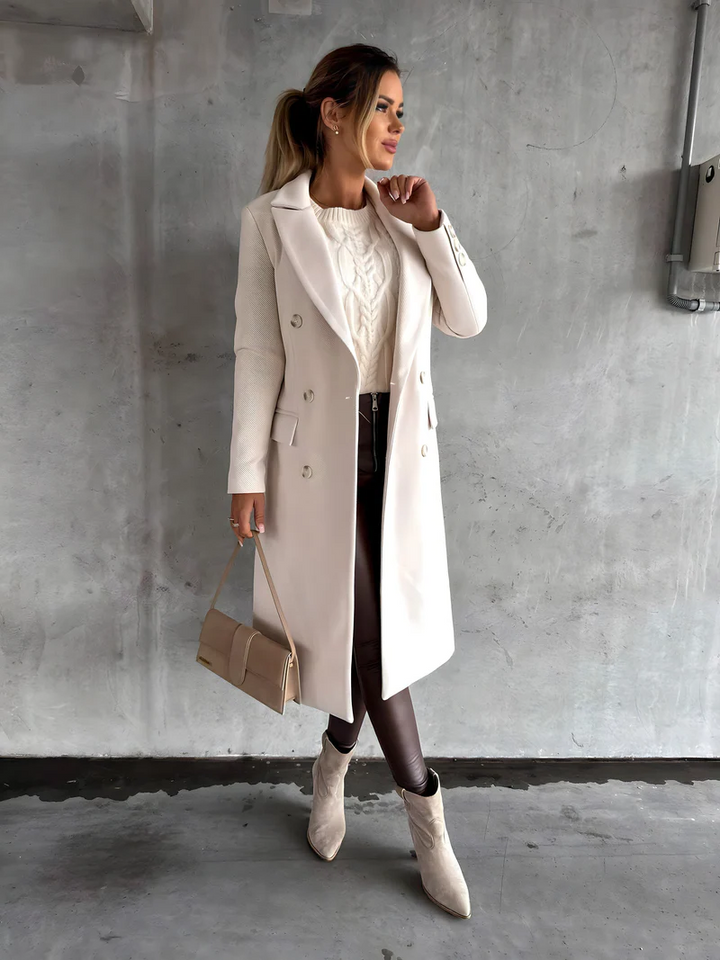 Elegancki płaszcz o ponadczasowym stylu