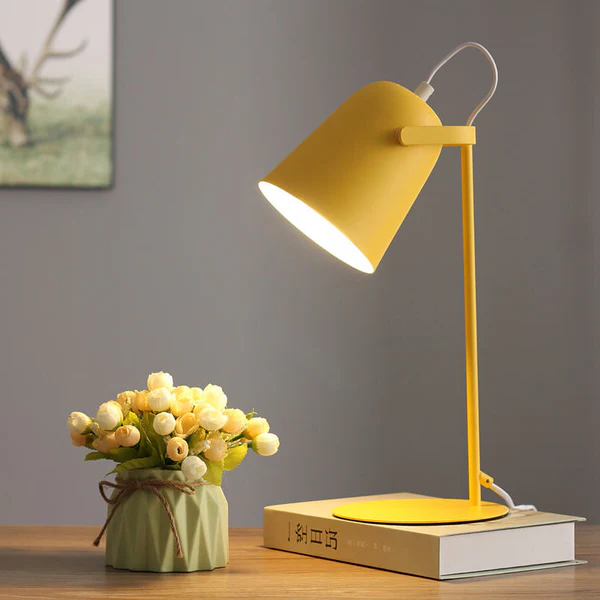Nordycka Lampa Stołowa w Kształcie Kreatywnego Wiadra z Kolorami Makaronów