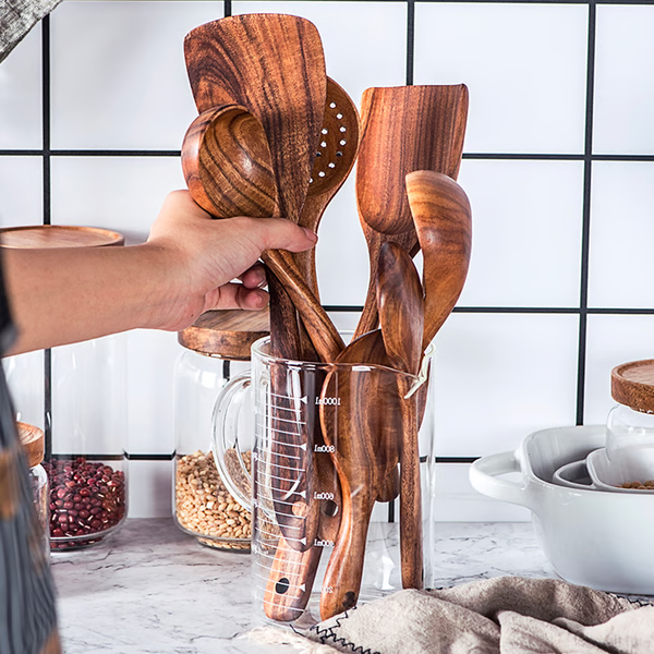 Premium Naturalne Przybory Kuchenne z Drewna Tekowego – Ekologiczne, Nietoksyczne Łyżki Gotujące, Naczynia do Codziennego Użytku w Domu