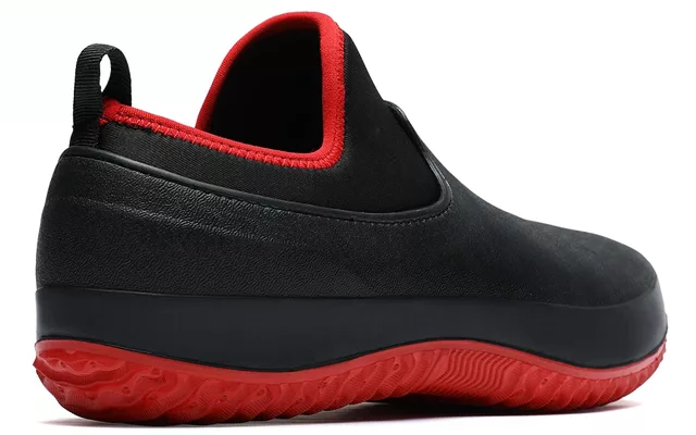 Wodoodporne buty robocze typu slip-on