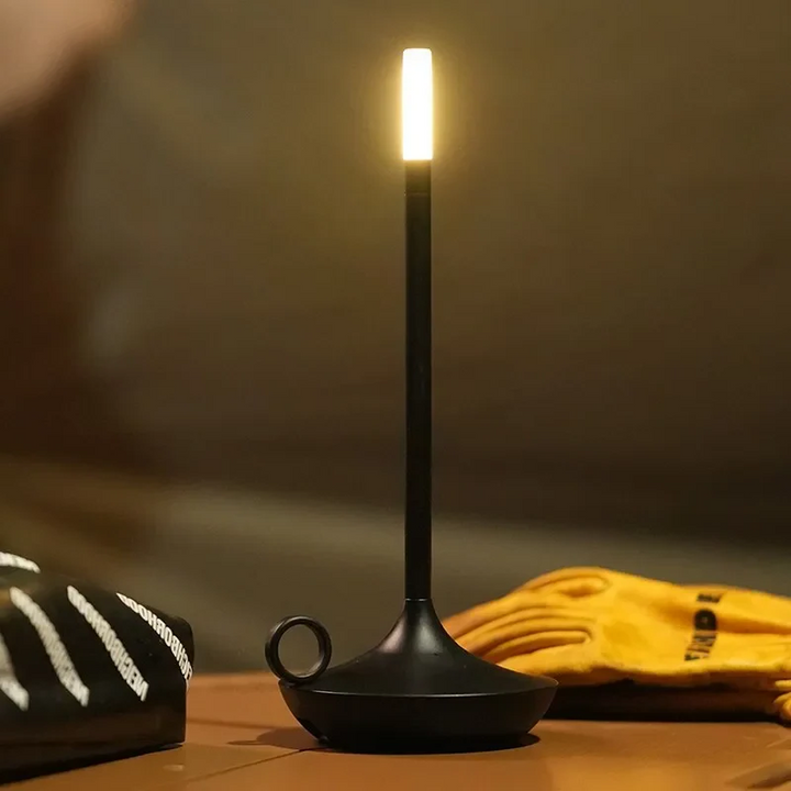 Ładowalna lampa stołowa dotykowa
